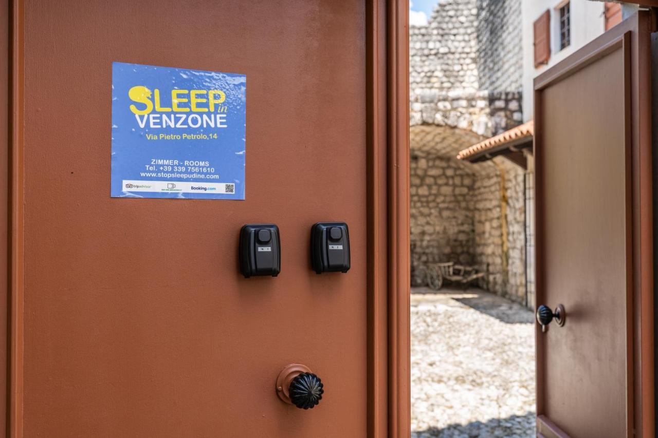 Hotel Sleep In Venzone Exterior foto
